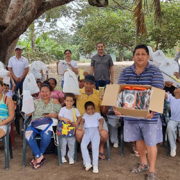 Mesa de trabajo 8 copia 5