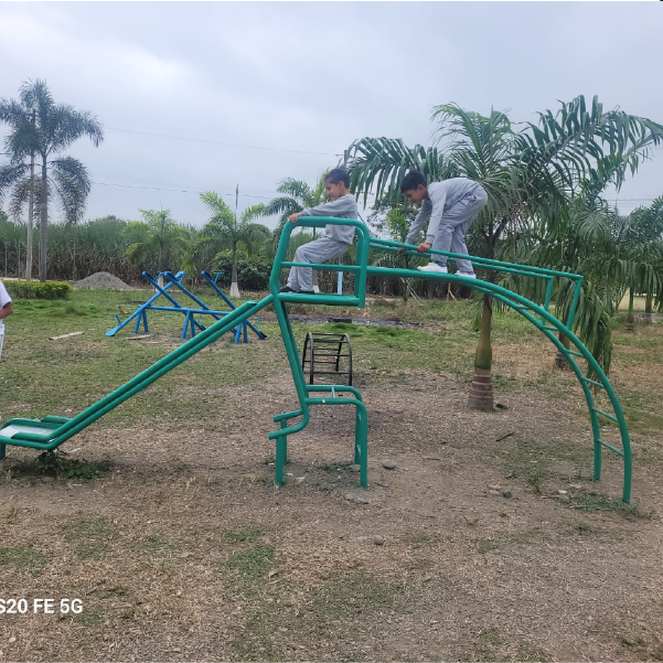 Mesa de trabajo 8 copia